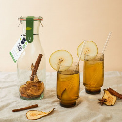 Agua infusionada manzana, pera y canela