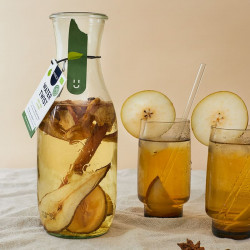 Agua infusionada manzana, pera y canela