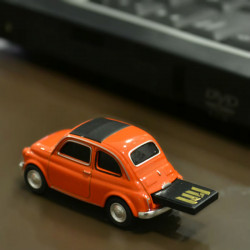 Pendrive Fiat500 - regalos para hombres